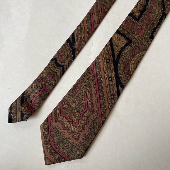 Vintage 1970s/1980s Peterborough Row 100% Silk Tie Made in USA Paisley Brown Red - Picture 6 of 8